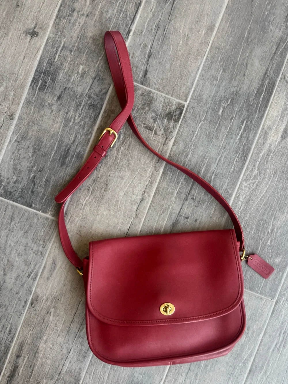 Coach 9790 Vintage Red City Leather Shoulder/Crossbody Bag - Picture 1 of 14